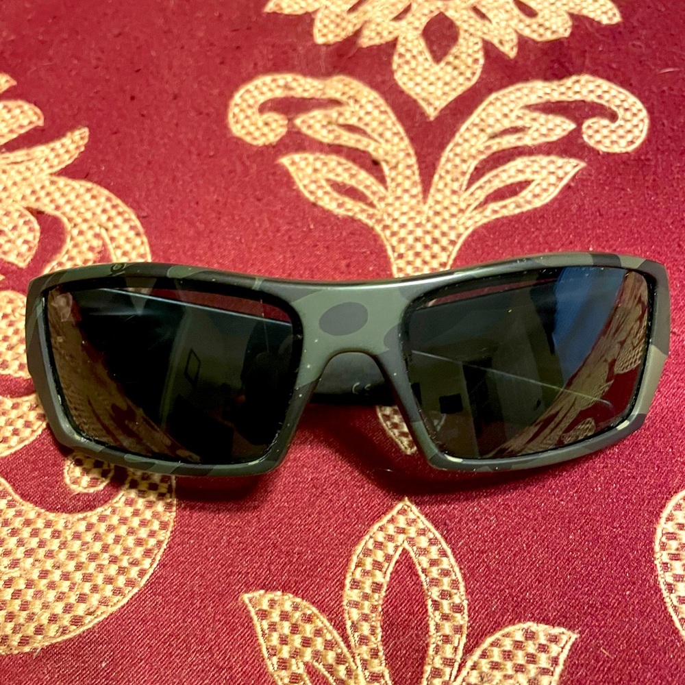 Oakley “Gascan”